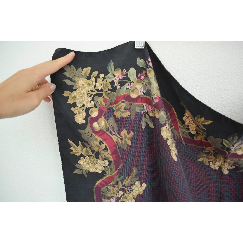 Vintage Silk Square Scarf Moody Floral - Picture 4 of 4